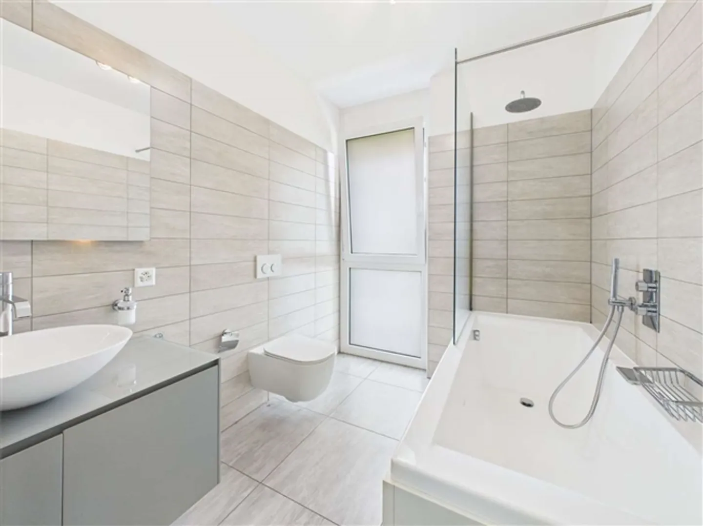 Opportunité d'investissement Appartement de rendement élégant à Bellinzone - Photo 7 sur 10