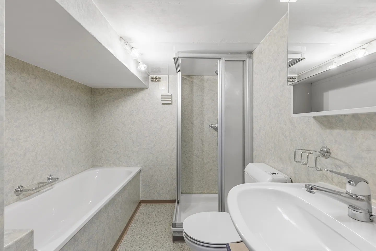Charming Maisonette in Surselva - Photo 7 of 9