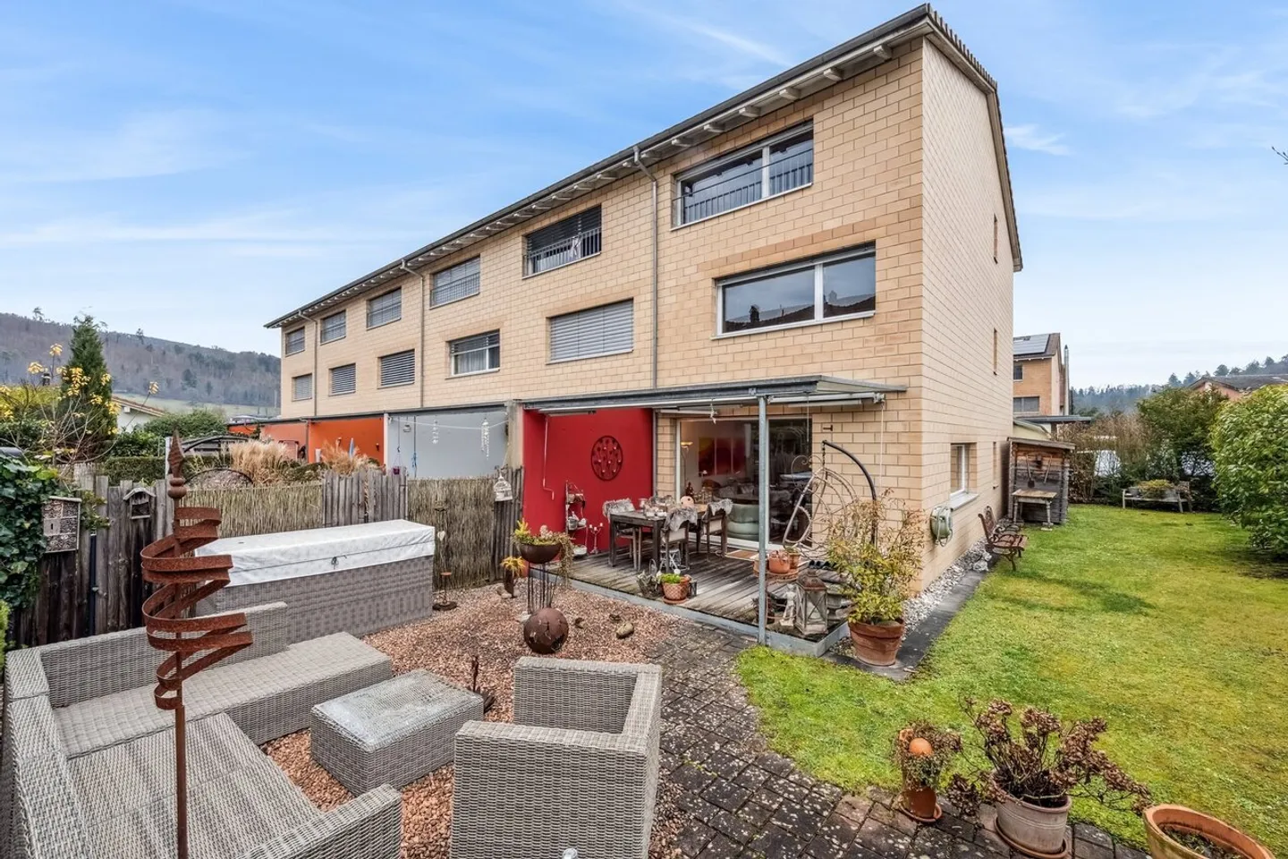 Maison individuelle d'angle à Zwingen - Photo 1 sur 15