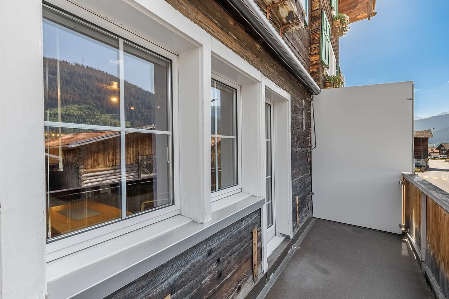 Charming Maisonette in Surselva - Photo 8 of 9
