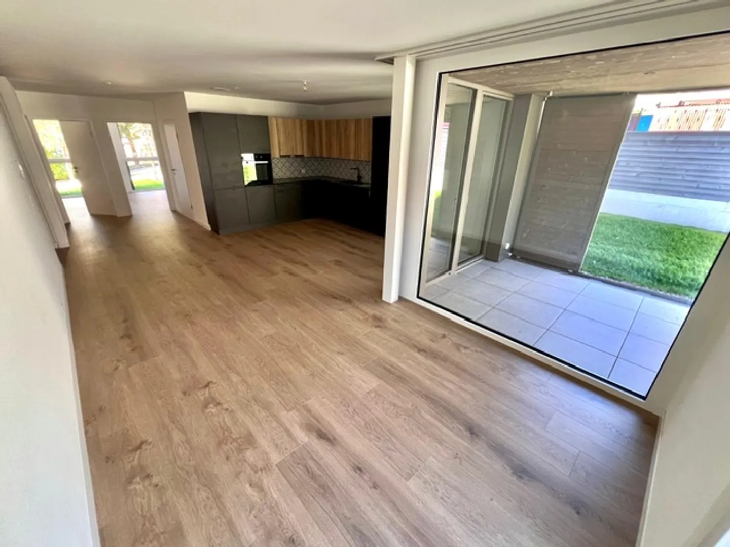 Appartamento di 3.5 locali, piano terra, ca. 80 m2 - Foto 4 di 7
