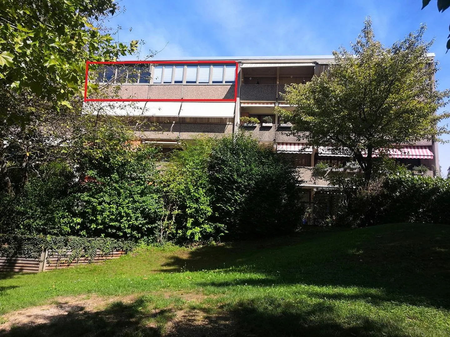 Renovierte & helle 3.5 Zimmer - Eigentumswohnung im 3. OG - Foto 2 von 23