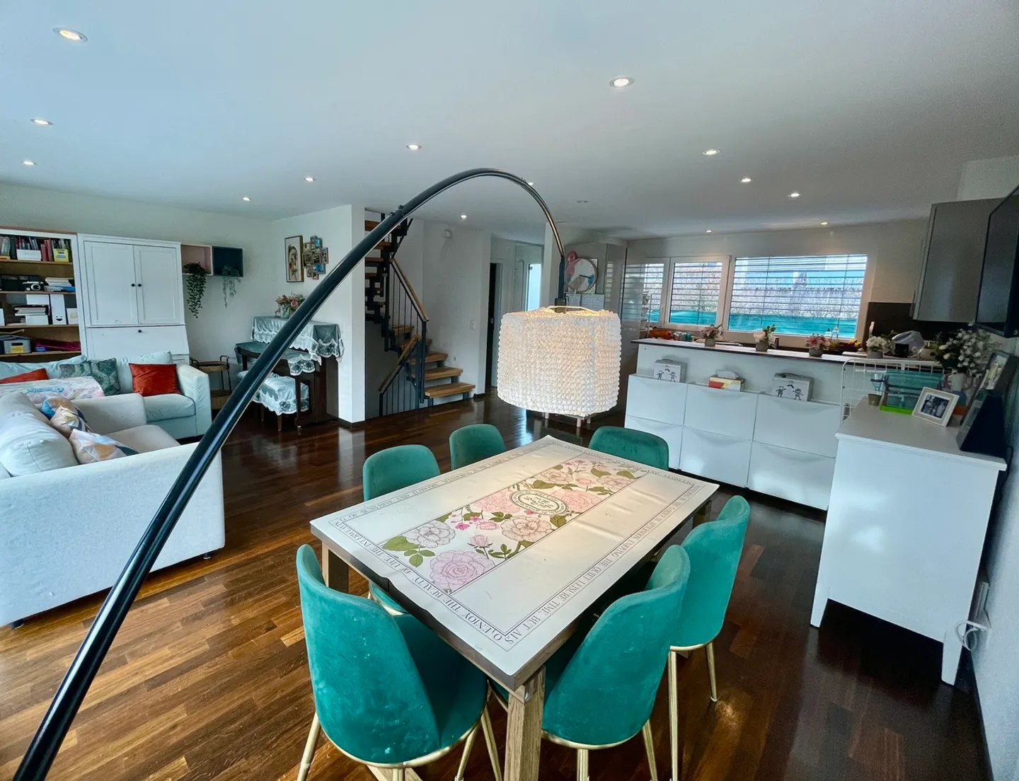 Maison jumelée séparée par le garage - Photo 1 sur 12