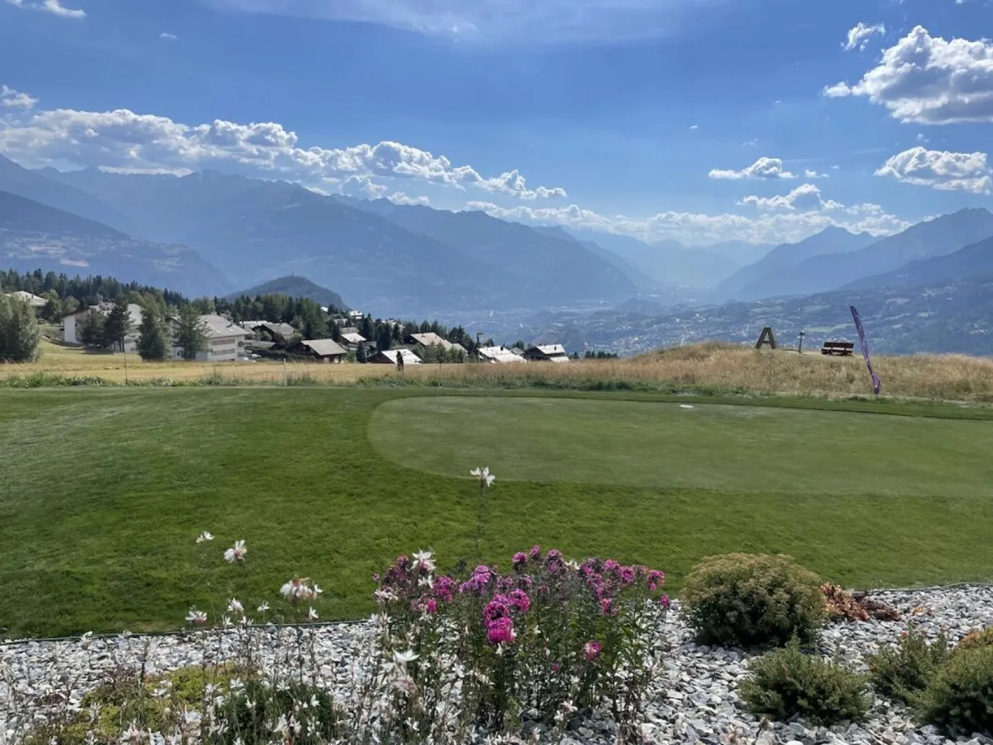 Geräumige 4,5 Zimmer - Im Zentrum des Resorts - Foto 9 von 11