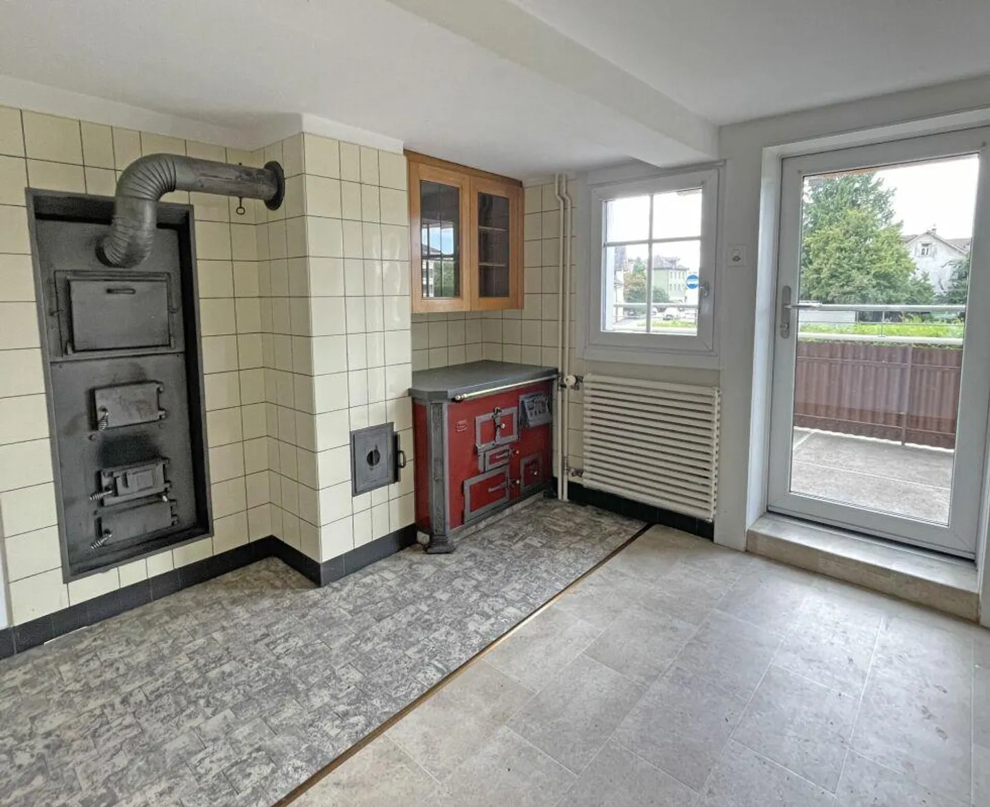 Central Residential/Commercial Building in a Good Location - Photo 8 of 27