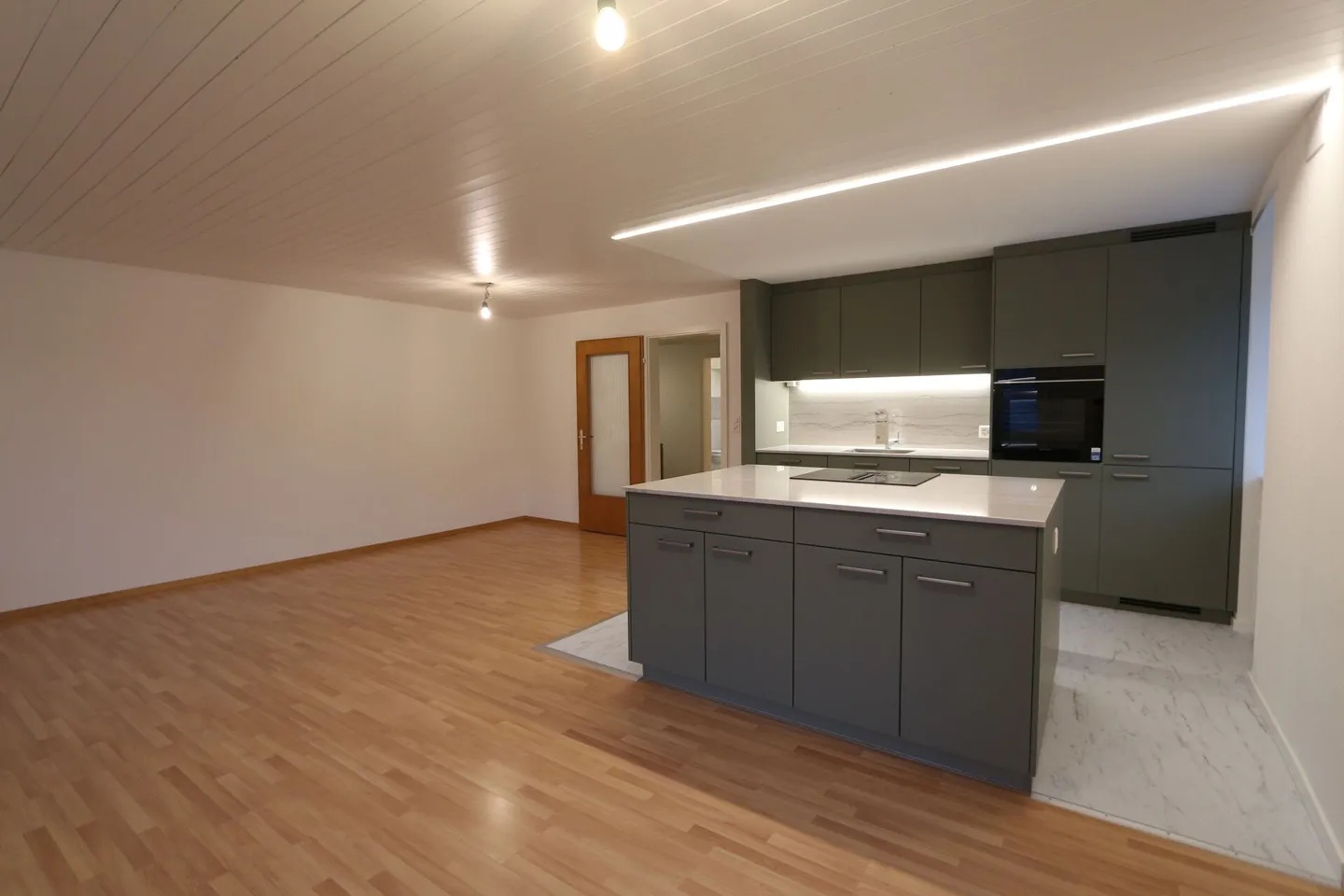 4.5 Zimmer Wohnung - Foto 2 von 10