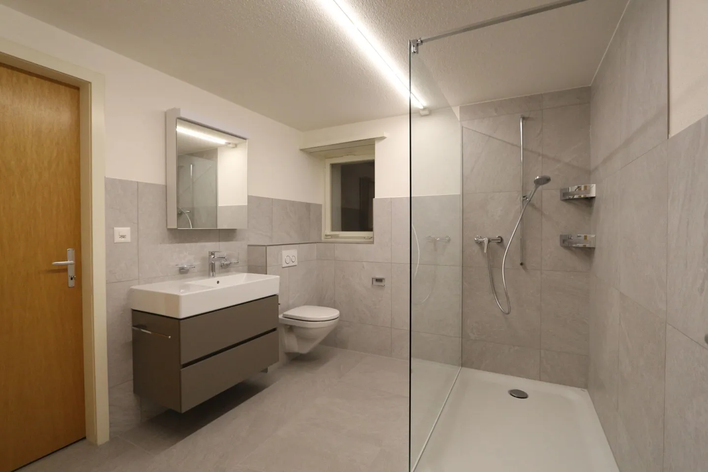 4.5 Zimmer Wohnung - Foto 3 von 10