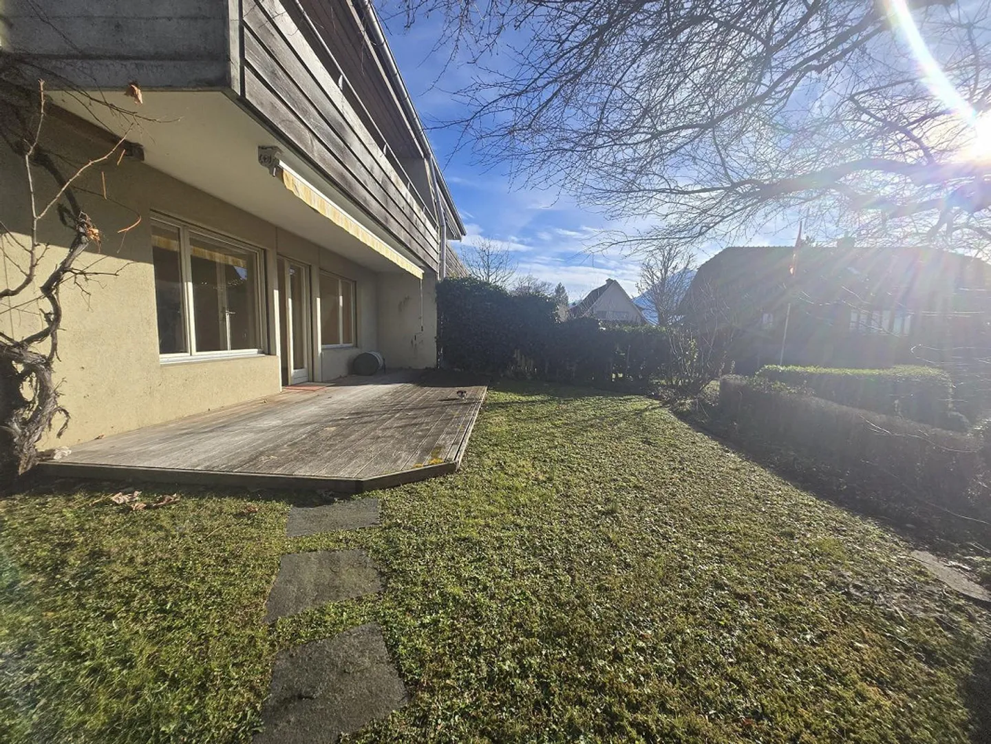 5.5 Room Semi-Detached House in Hilterfingen - Photo 4 of 13