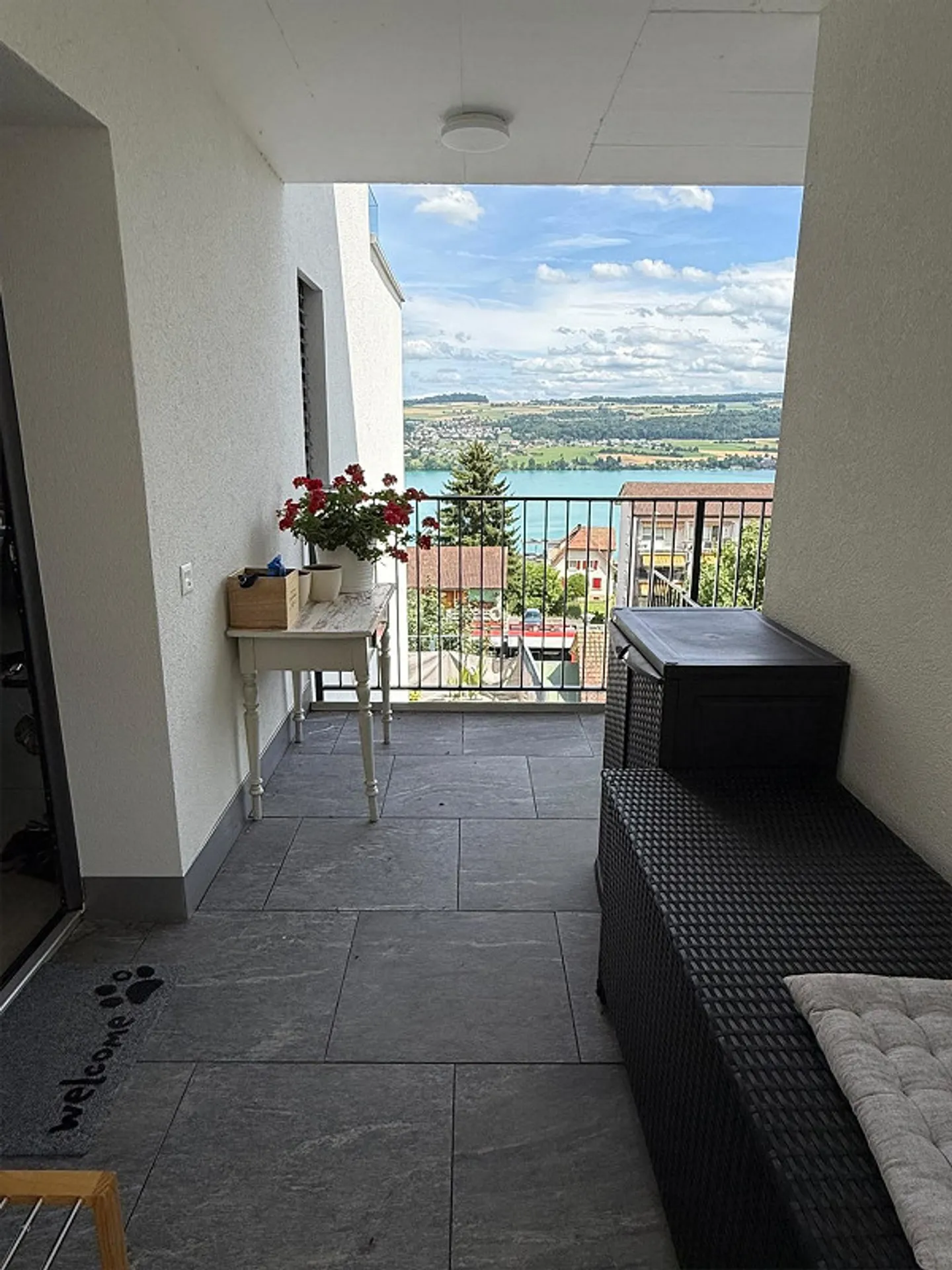 Modernes Apartment mit Seesicht - Foto 10 von 11