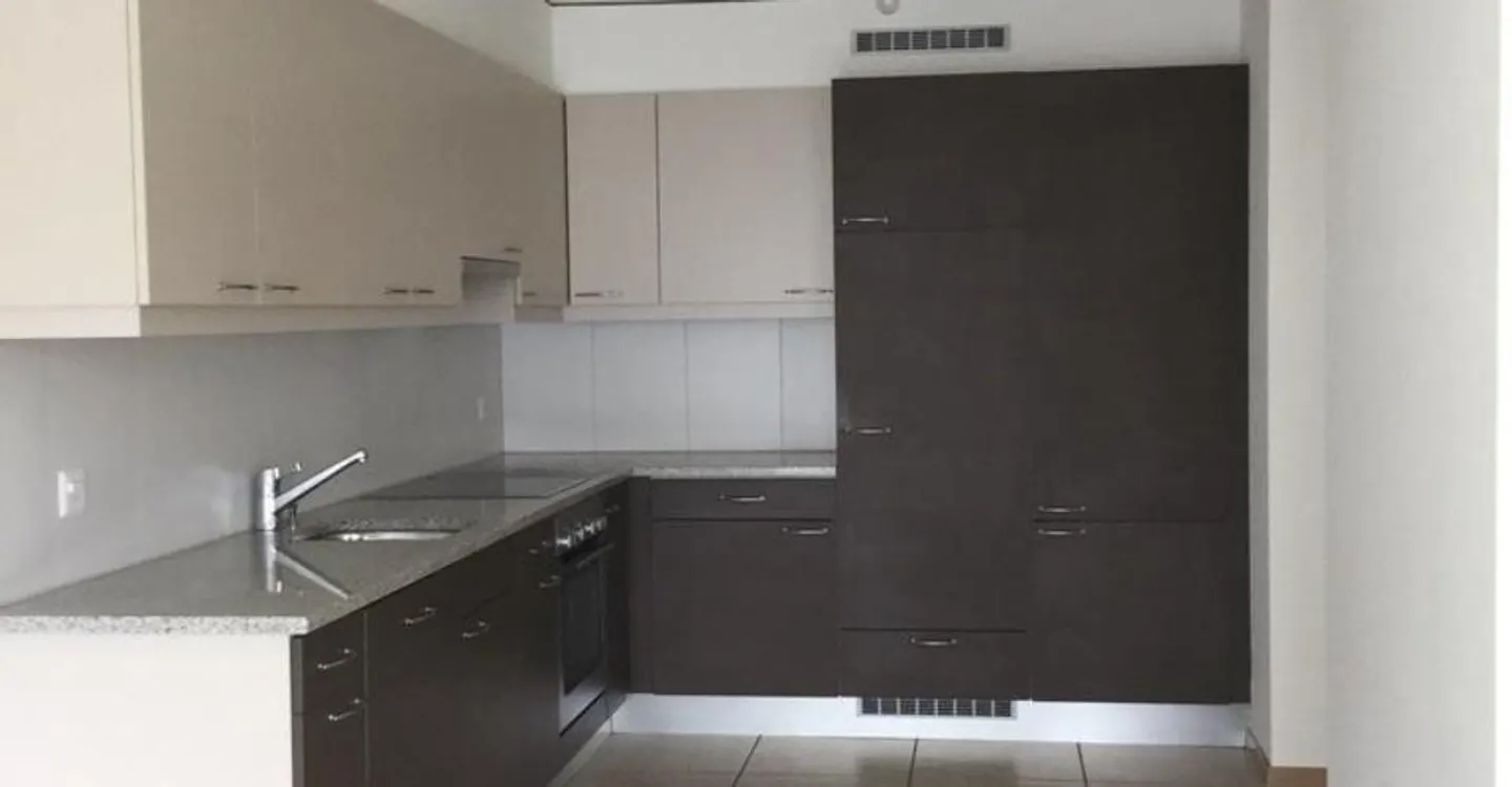 100 m2 OF MODERNITY - Photo 3 of 5