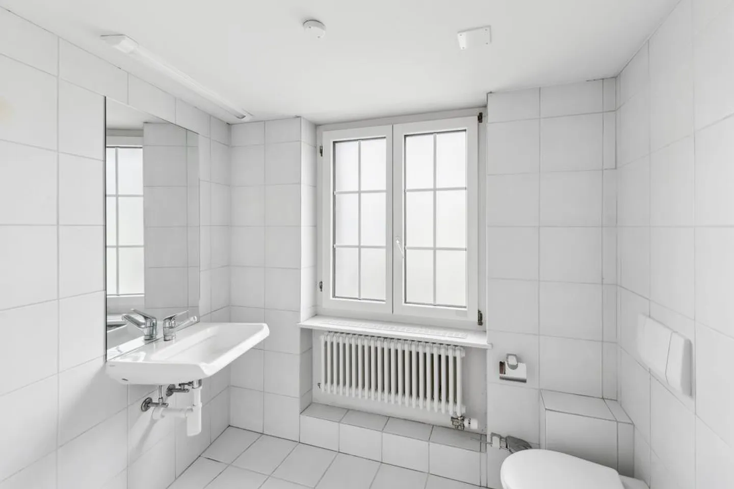 Espace de bureau / cabinet prêt à emménager dans un emplacement de choix ! - Photo 11 sur 12