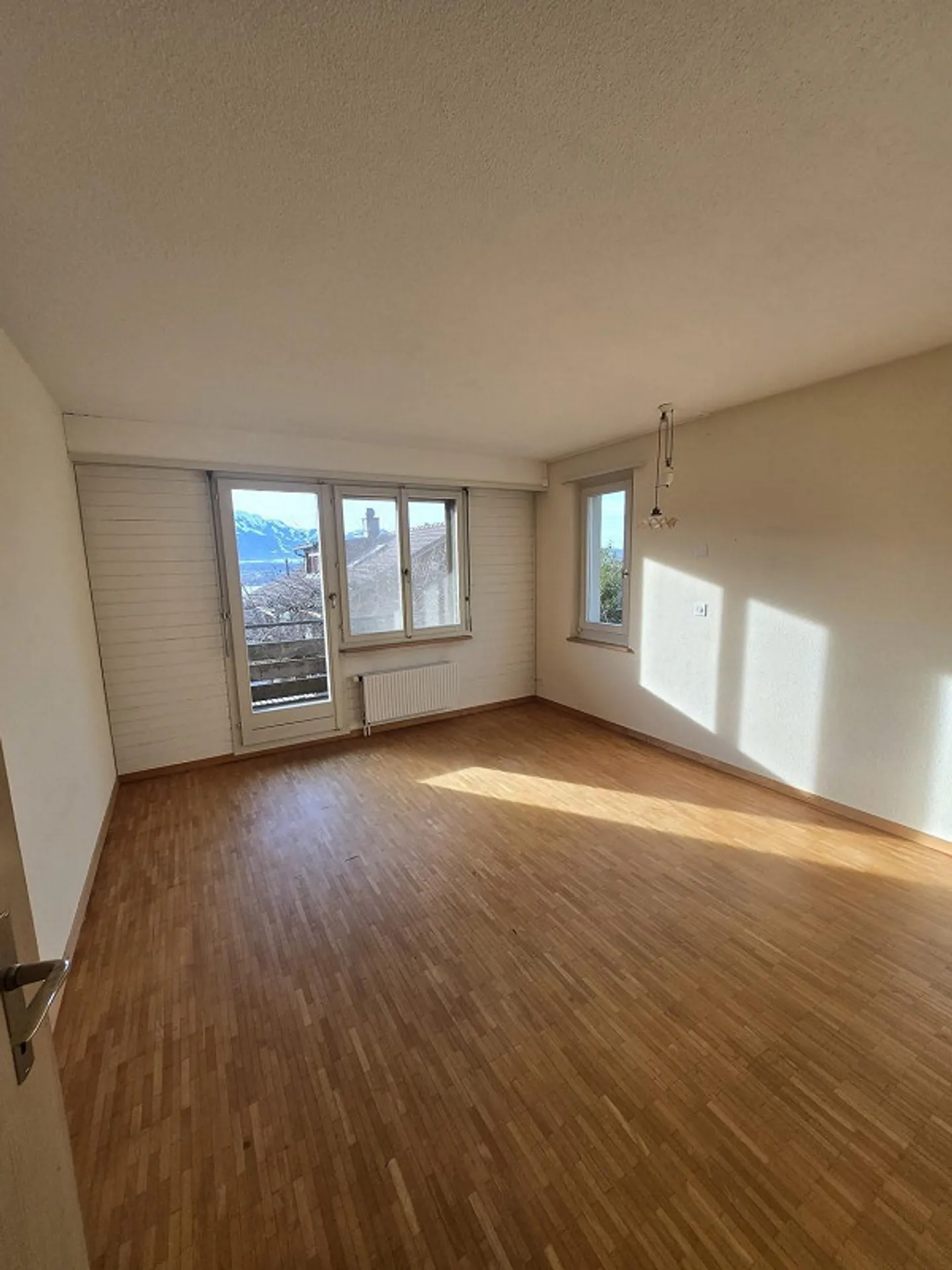 5.5 Room Semi-Detached House in Hilterfingen - Photo 9 of 13