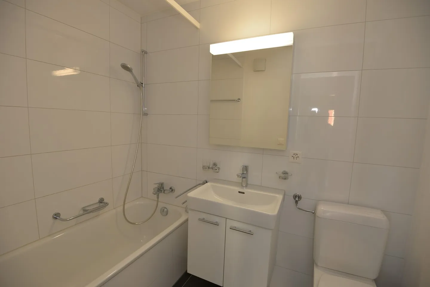 Apartment for rent - Photo 6 of 8