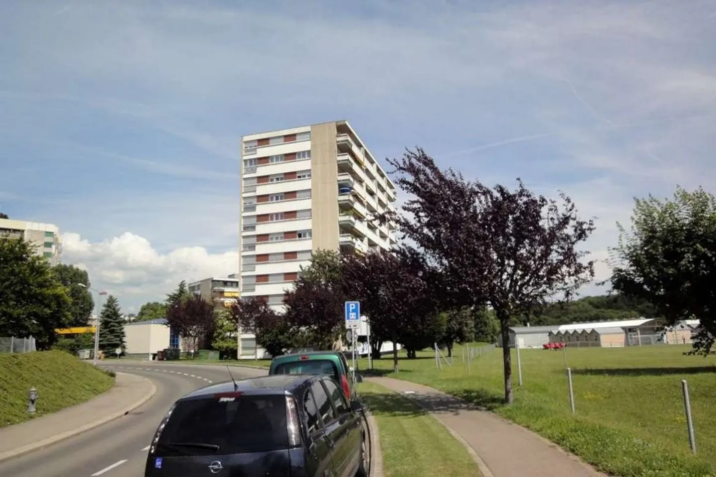 Vicino a tutti i servizi - Quartiere tranquillo - Foto 6 di 6