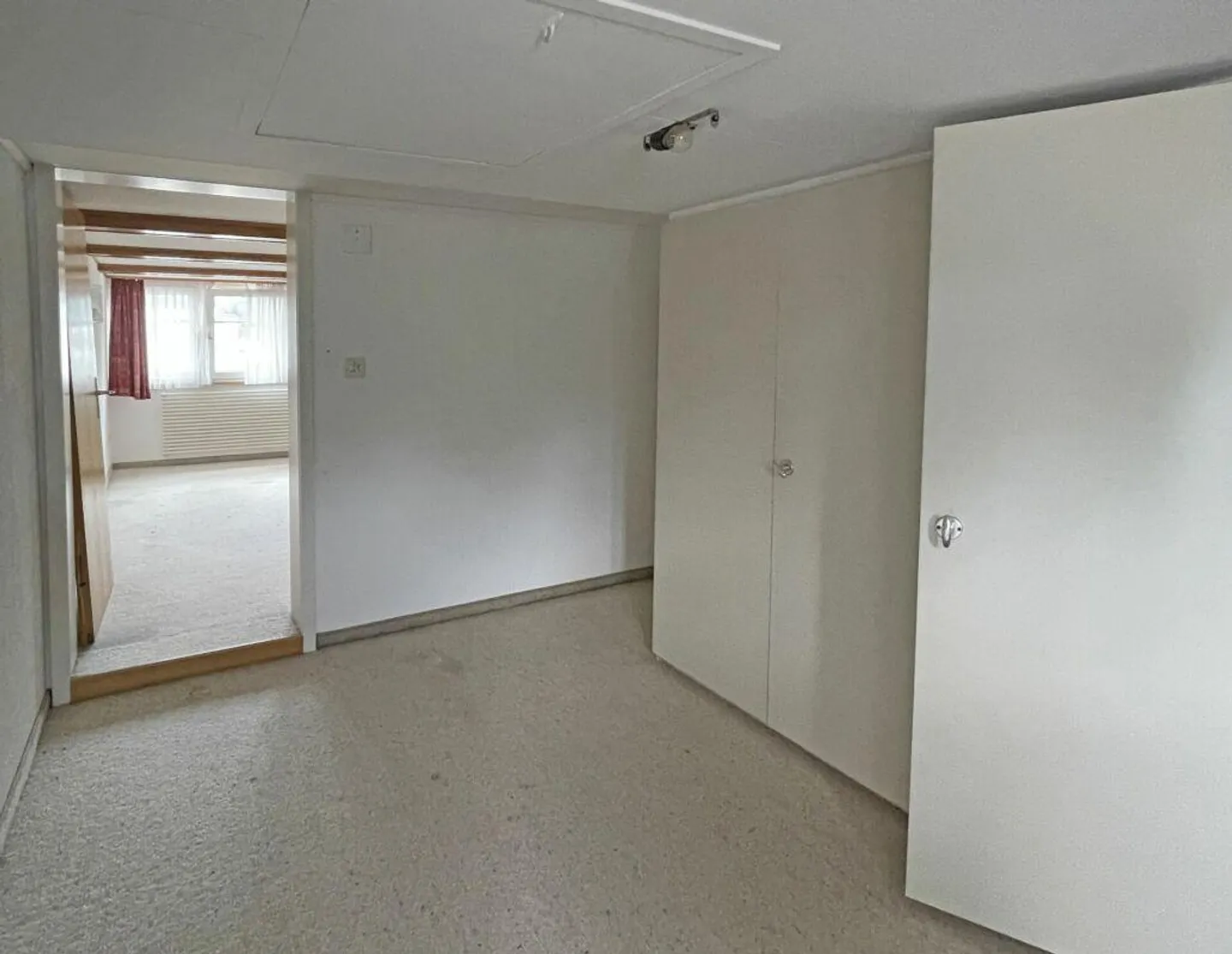 Central Residential/Commercial Building in a Good Location - Photo 13 of 27