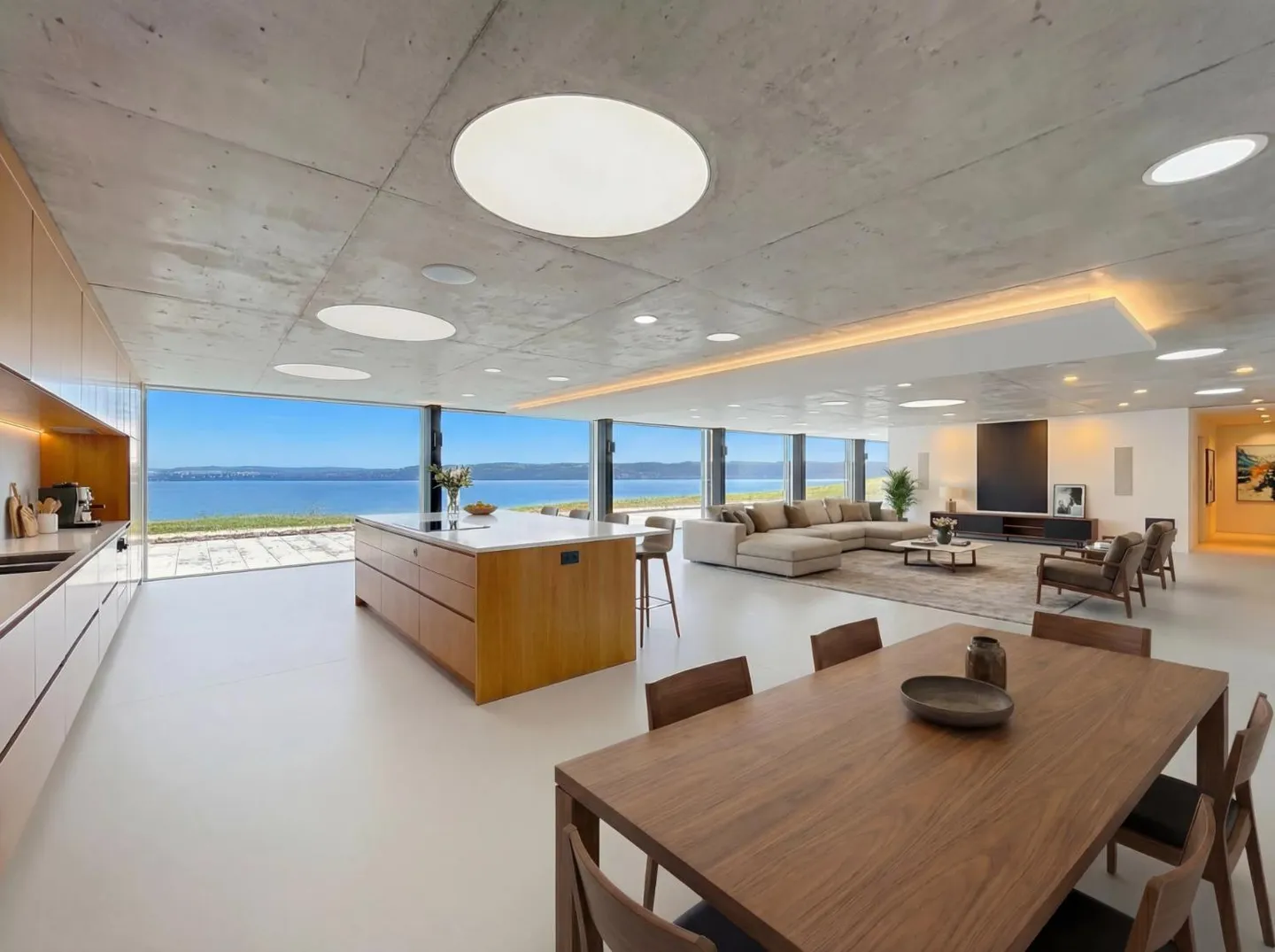 Moderne Villa mit Seeblick - Foto 7 von 10