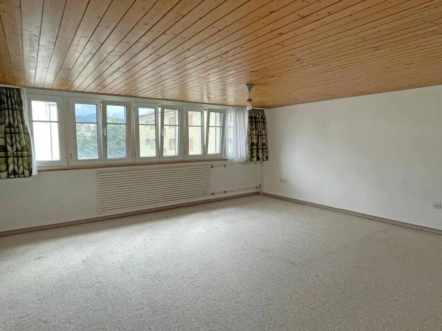 Central Residential/Commercial Building in a Good Location - Photo 17 of 27