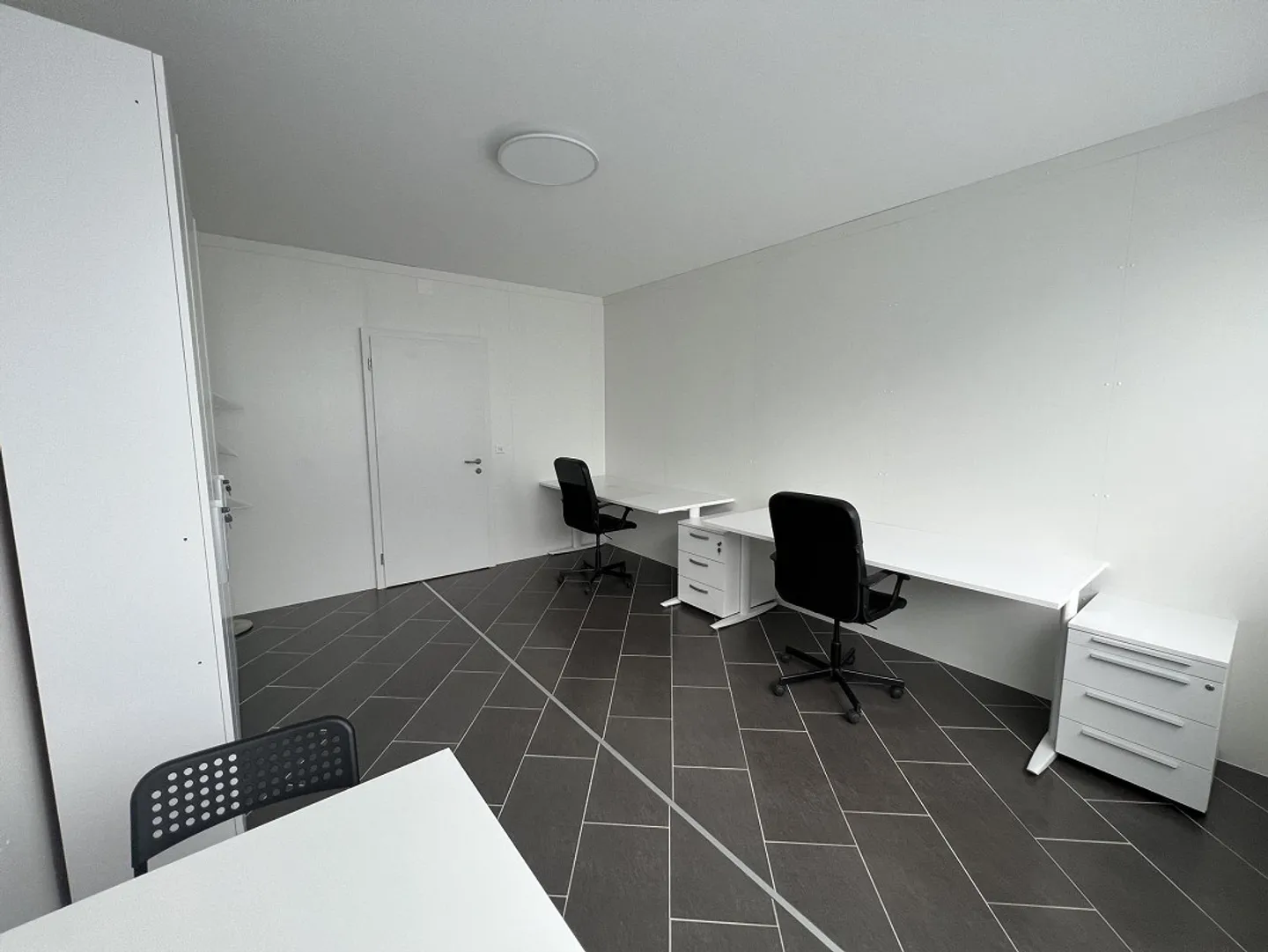 18 m2 di spazio da affittare come ufficio - Foto 3 di 5