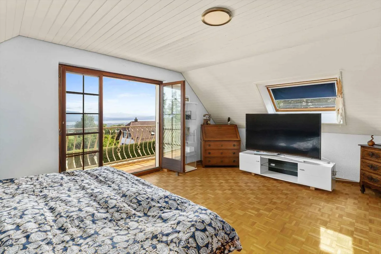 A haven of peace with panoramic views of Lake Geneva - Photo 9 of 13