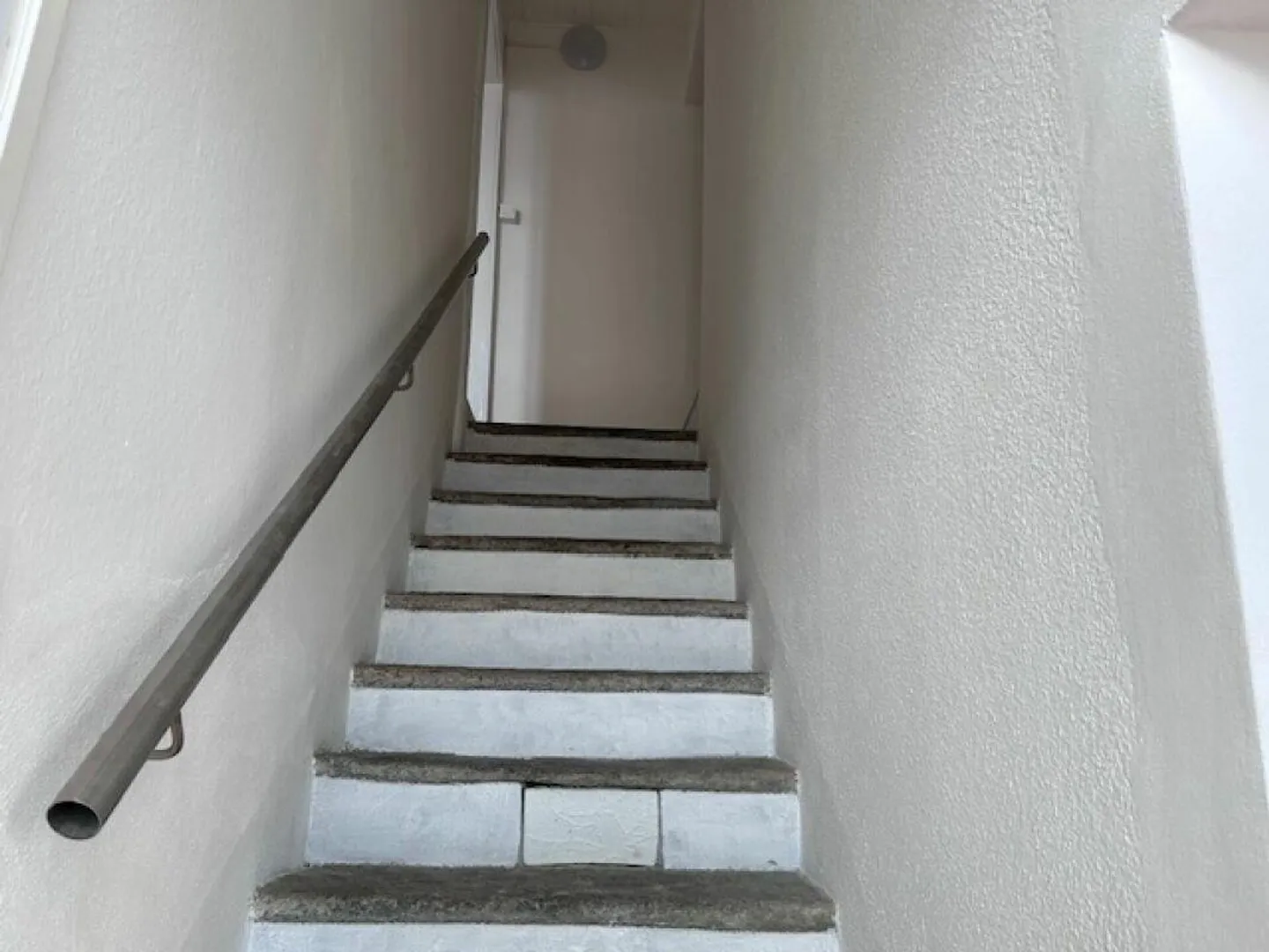 GRANDE MAISON AVEC DEUX APPARTEMENTS - JARDIN ET VUE SPECTACULAIRE - Photo 6 sur 27