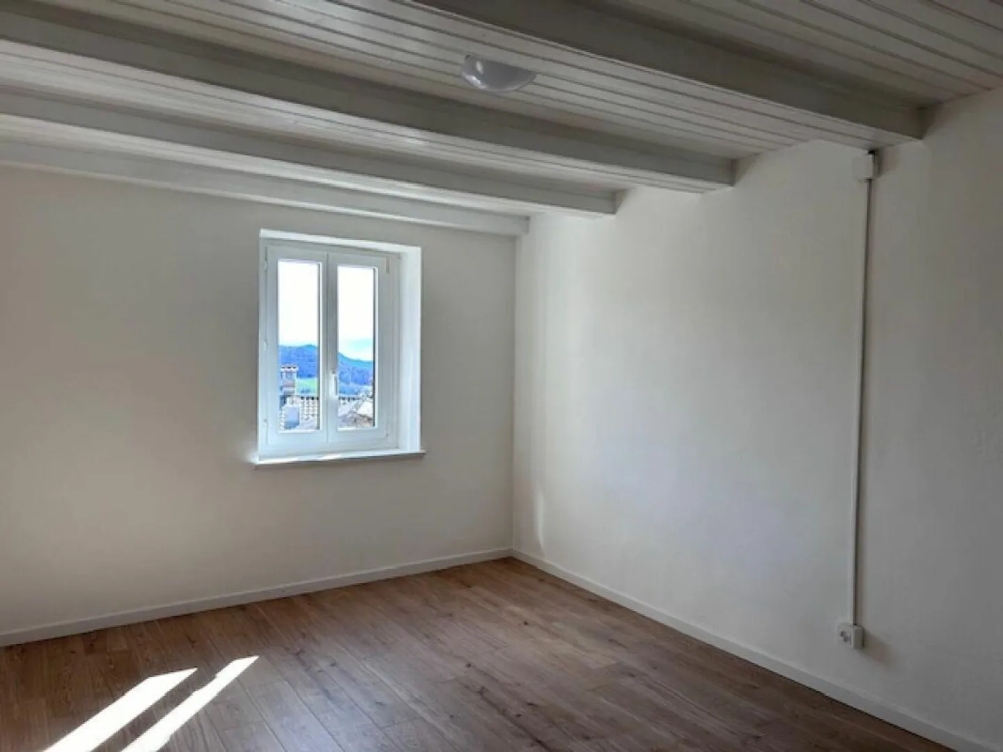 GRANDE MAISON AVEC DEUX APPARTEMENTS - JARDIN ET VUE SPECTACULAIRE - Photo 7 sur 27