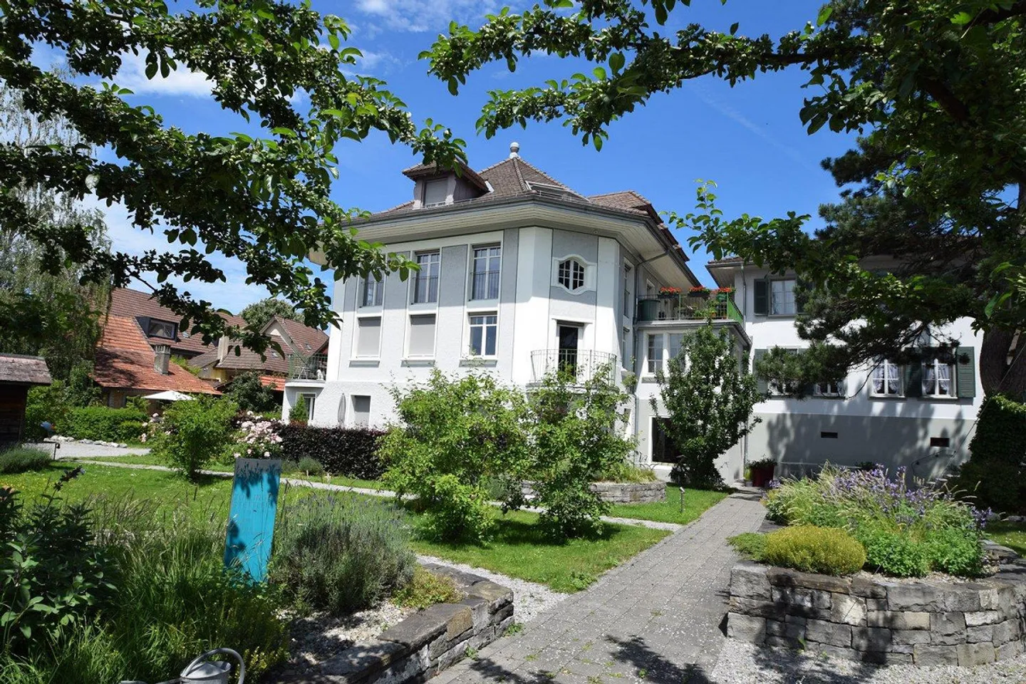 Age-appropriate apartments in the center of Laupen - Photo 8 of 8