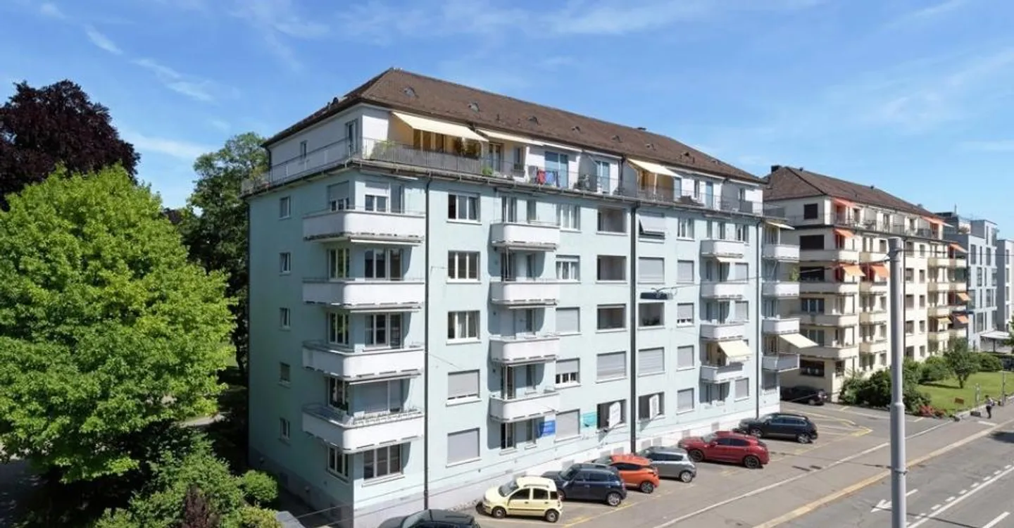 Parcheggio esterno vicino a Kreuzplatz - Foto 2 di 2
