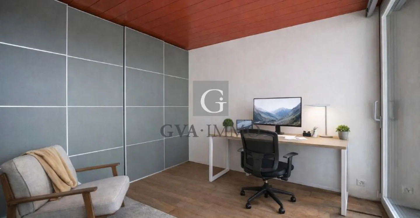 Renovated Apartment with Terraces - Photo 5 of 8