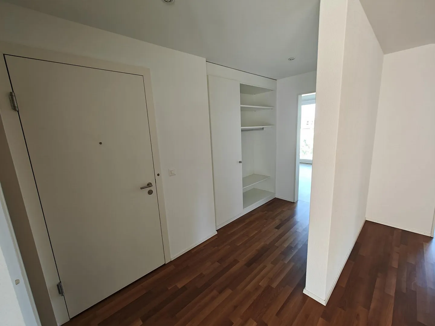 Appartement moderne spacieux de 3,5 pièces (123m2) - Appartement moderne à Z - Photo 2 sur 10