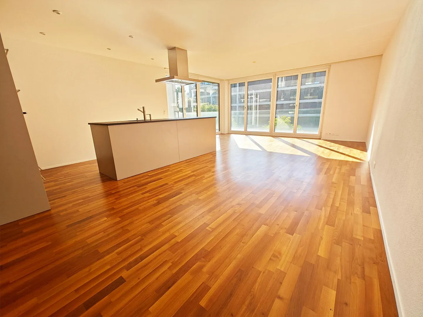 Appartement moderne spacieux de 3,5 pièces (123m2) - Appartement moderne à Z - Photo 3 sur 10