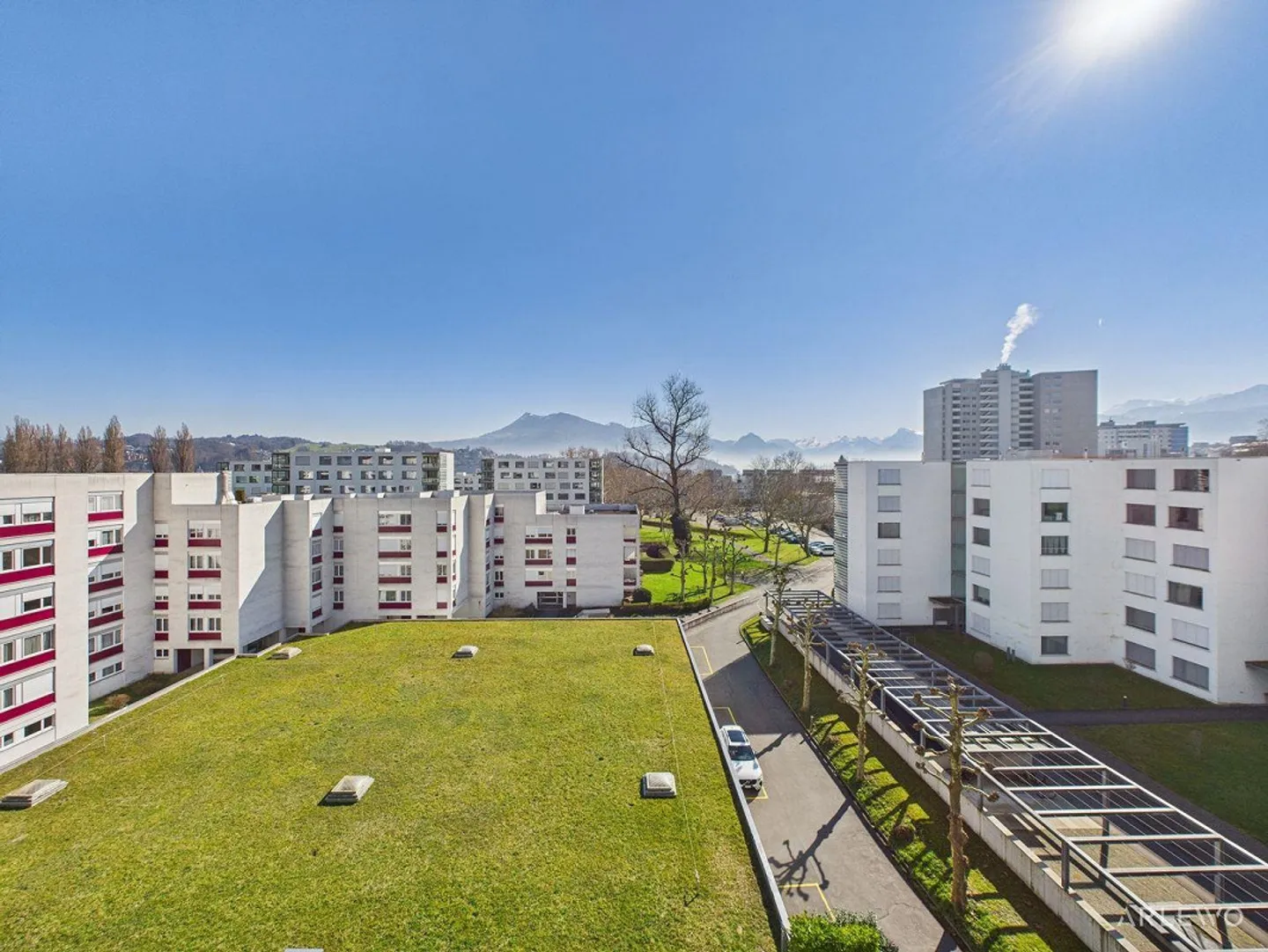 Appartement familial dans le quartier populaire de Schönbühl - Photo 2 sur 12