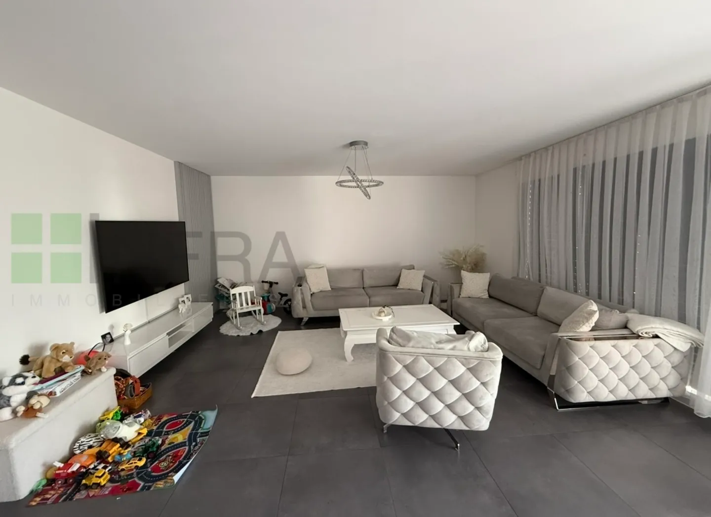 Wohnung von 95 m2 im 1. Stock - Foto 2 von 13