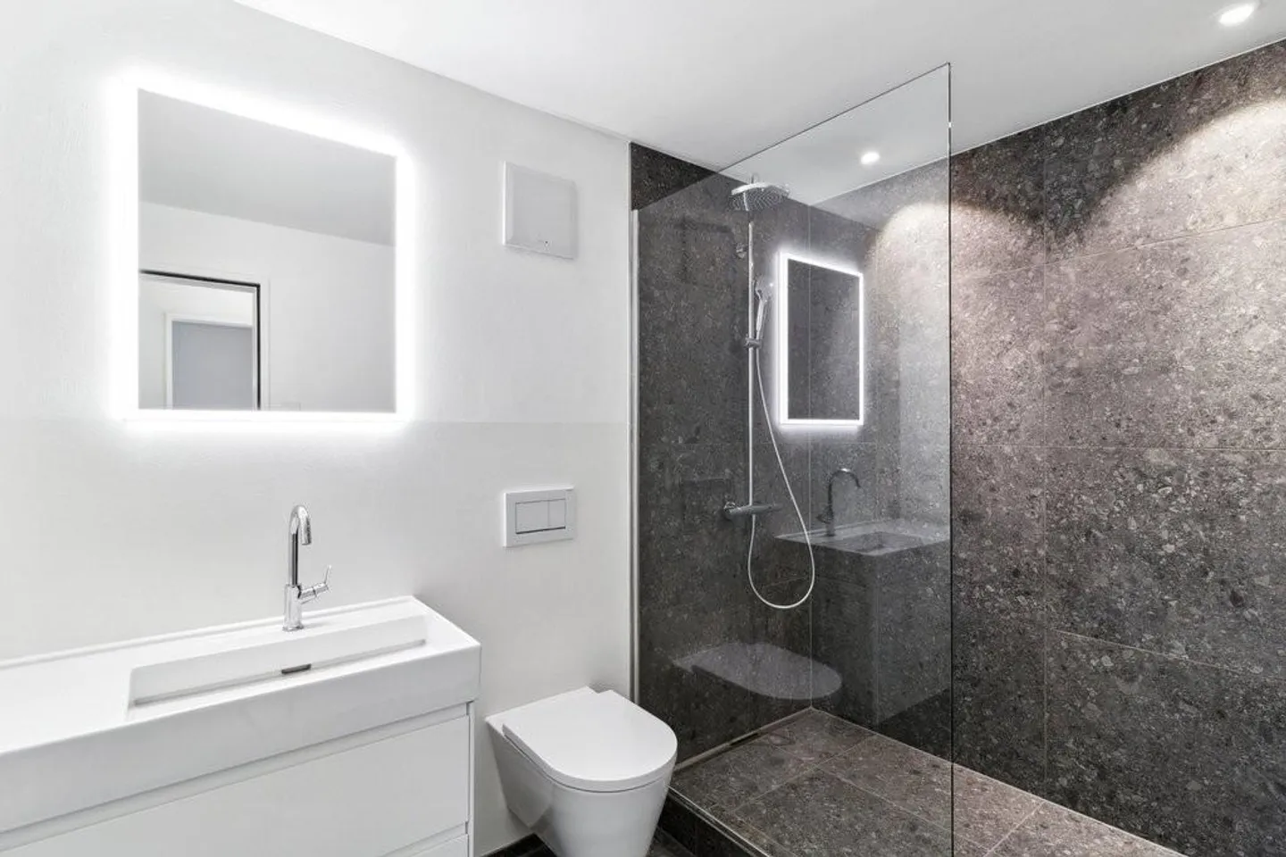 Modernes Apartment mit Balkon - Foto 7 von 8