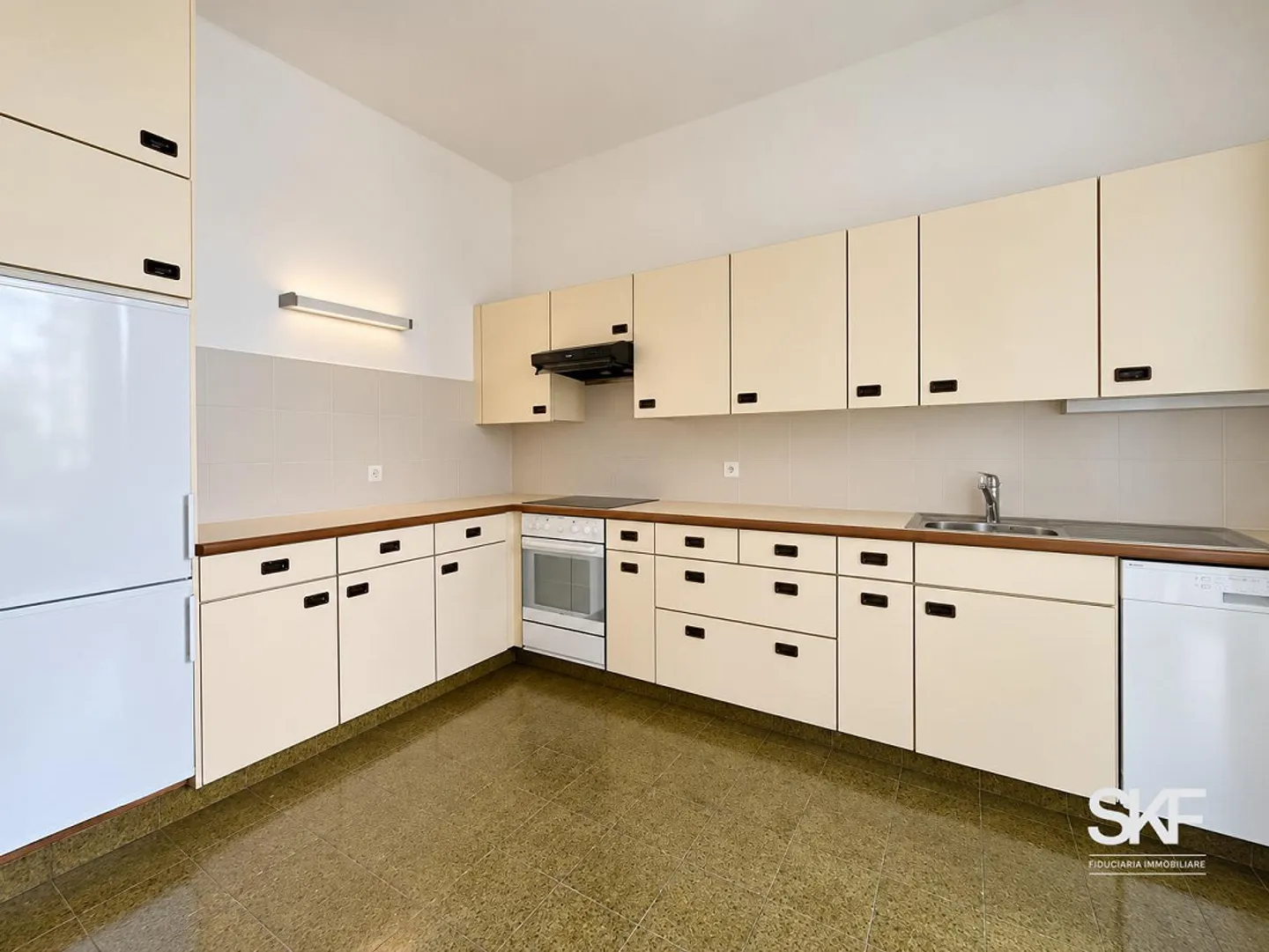 VACALLO - À VENDRE PROPRIÉTÉ PLURIFAMILIALE AVEC POTENTIEL CONSTRUCTIBLE - Photo 6 sur 29
