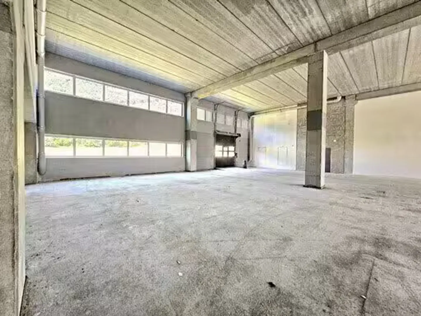 Spacious Warehouse with High Ceilings - Photo 1 of 1