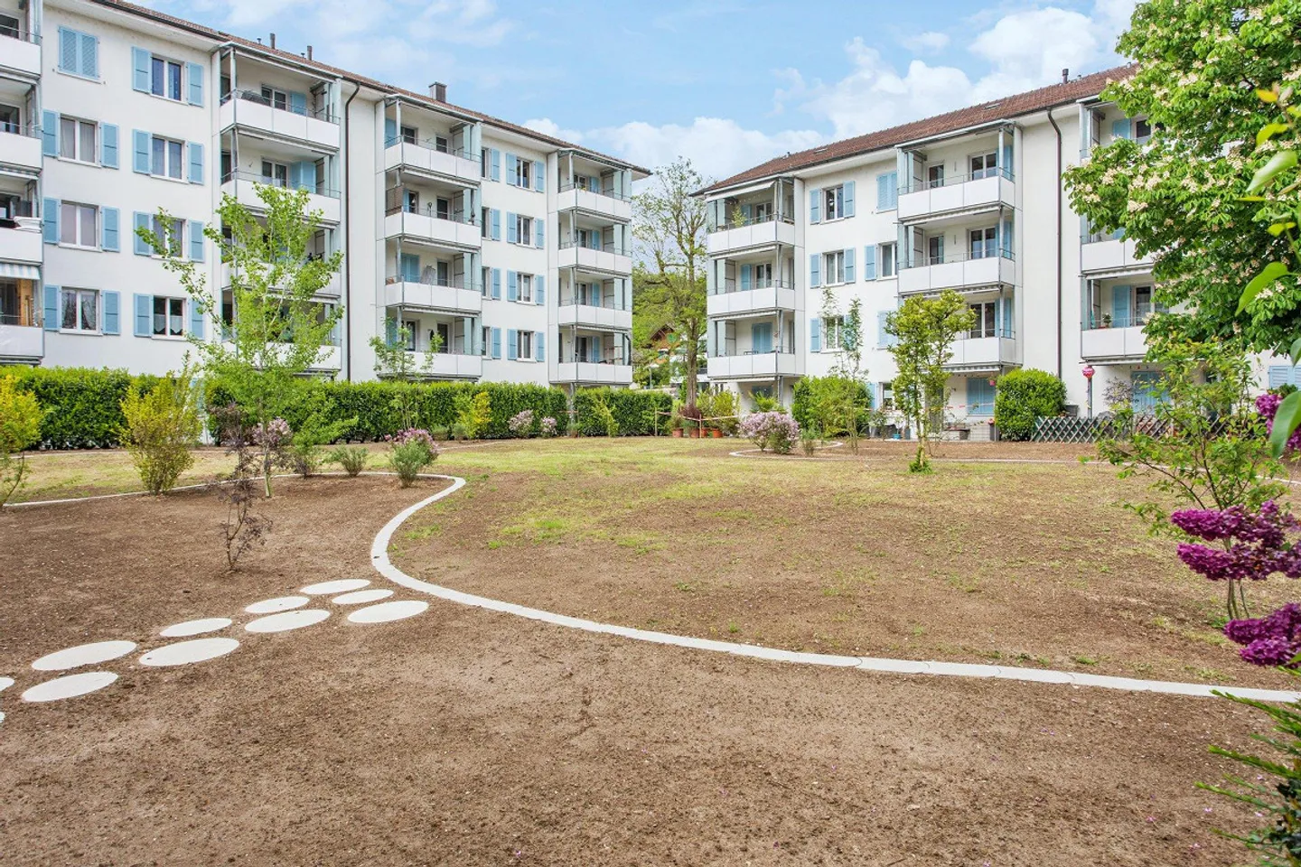 Spacious 2-room apartment for rent! - Photo 1 of 6