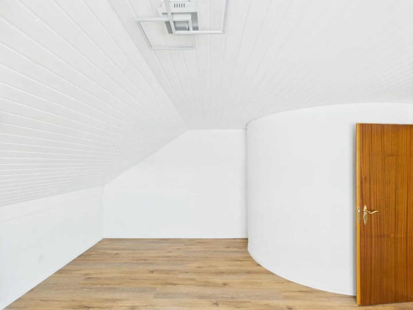 Dream Home in Eschenz with Plenty of Space in a Perfect Location - Photo 12 of 17