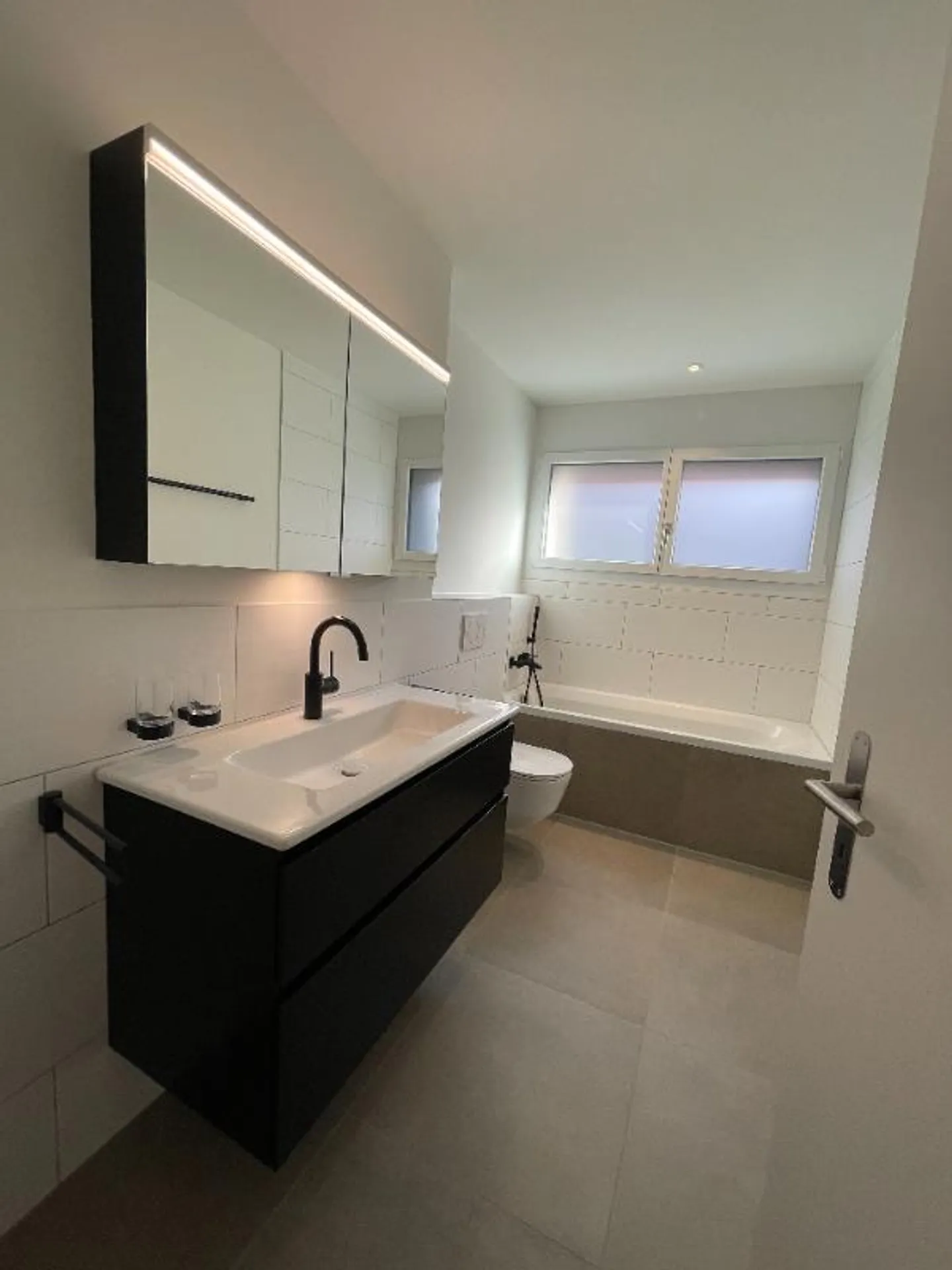 Erstbezug 4.5-Zimmer-Wohnung im gehobenen Eigentumsstandard - Foto 4 von 5