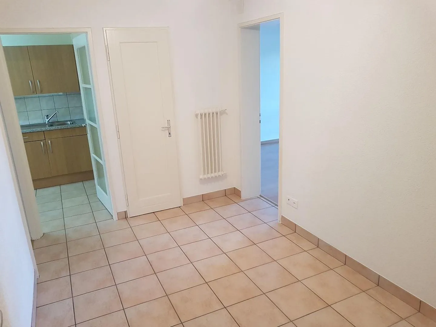 Appartement 2.5 pièces cosy - Photo 3 sur 6