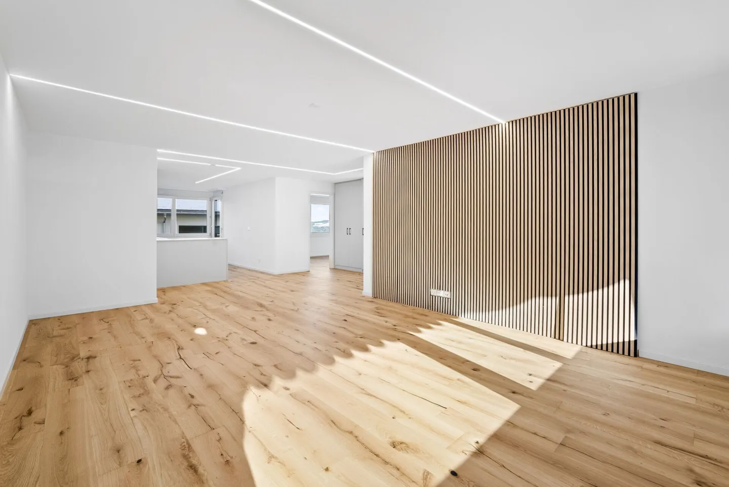 Appartamento 4.5 stanze appena ristrutturato con vista lago - Foto 2 di 7