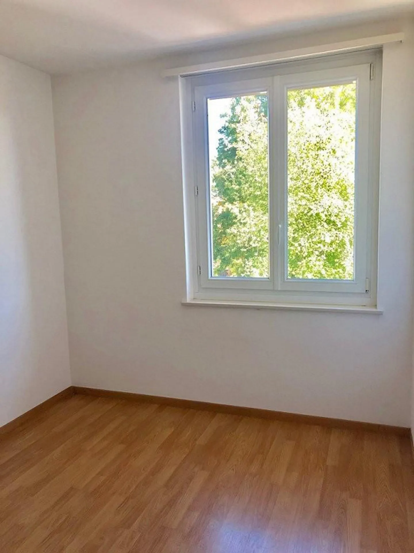 Bell'appartamento in una posizione tranquilla - limitato fino al 30.09.2027 - Foto 3 di 10