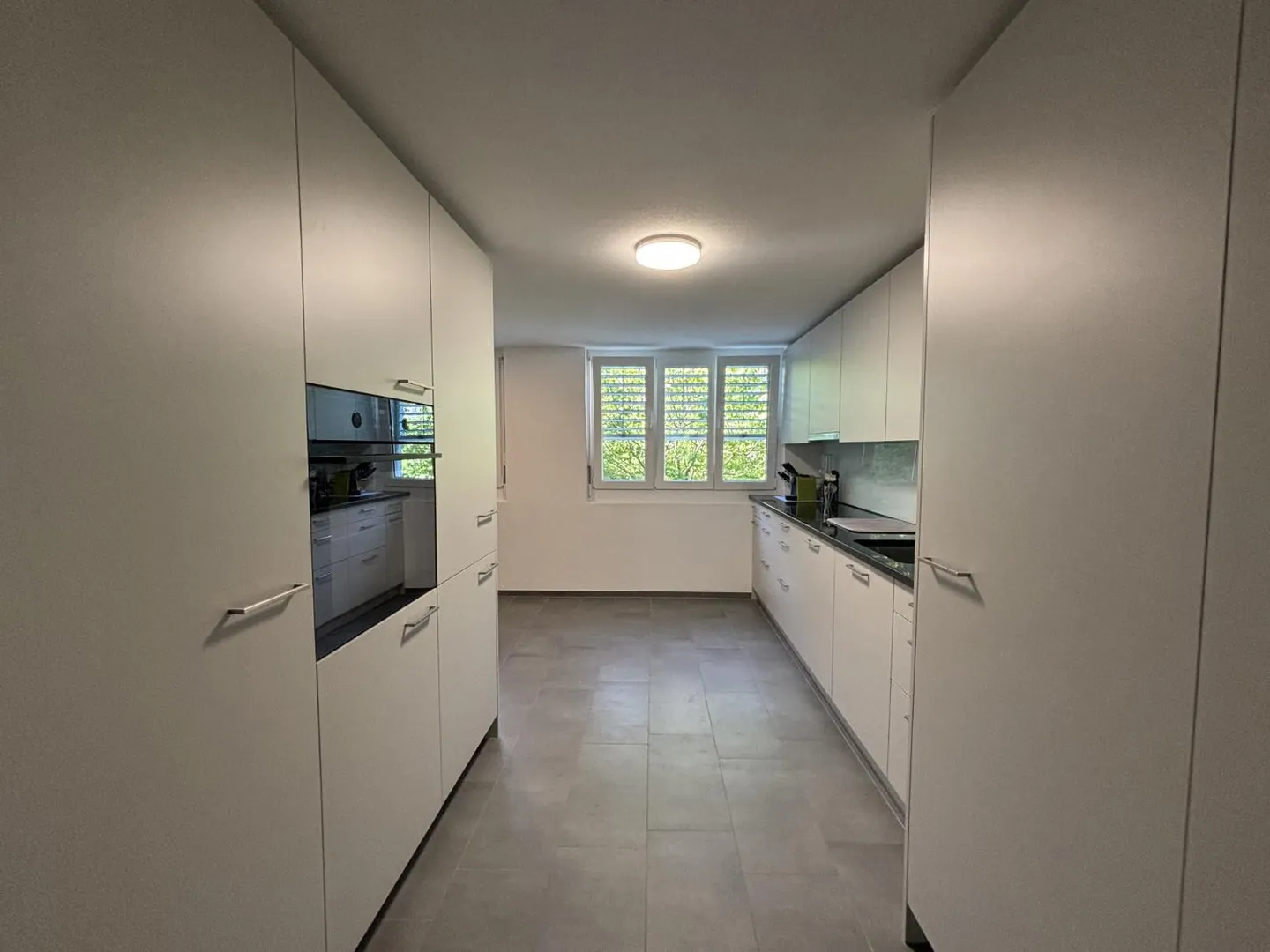 Bright, renovated 4.5-room apartment on the 1st floor - Photo 1 of 12