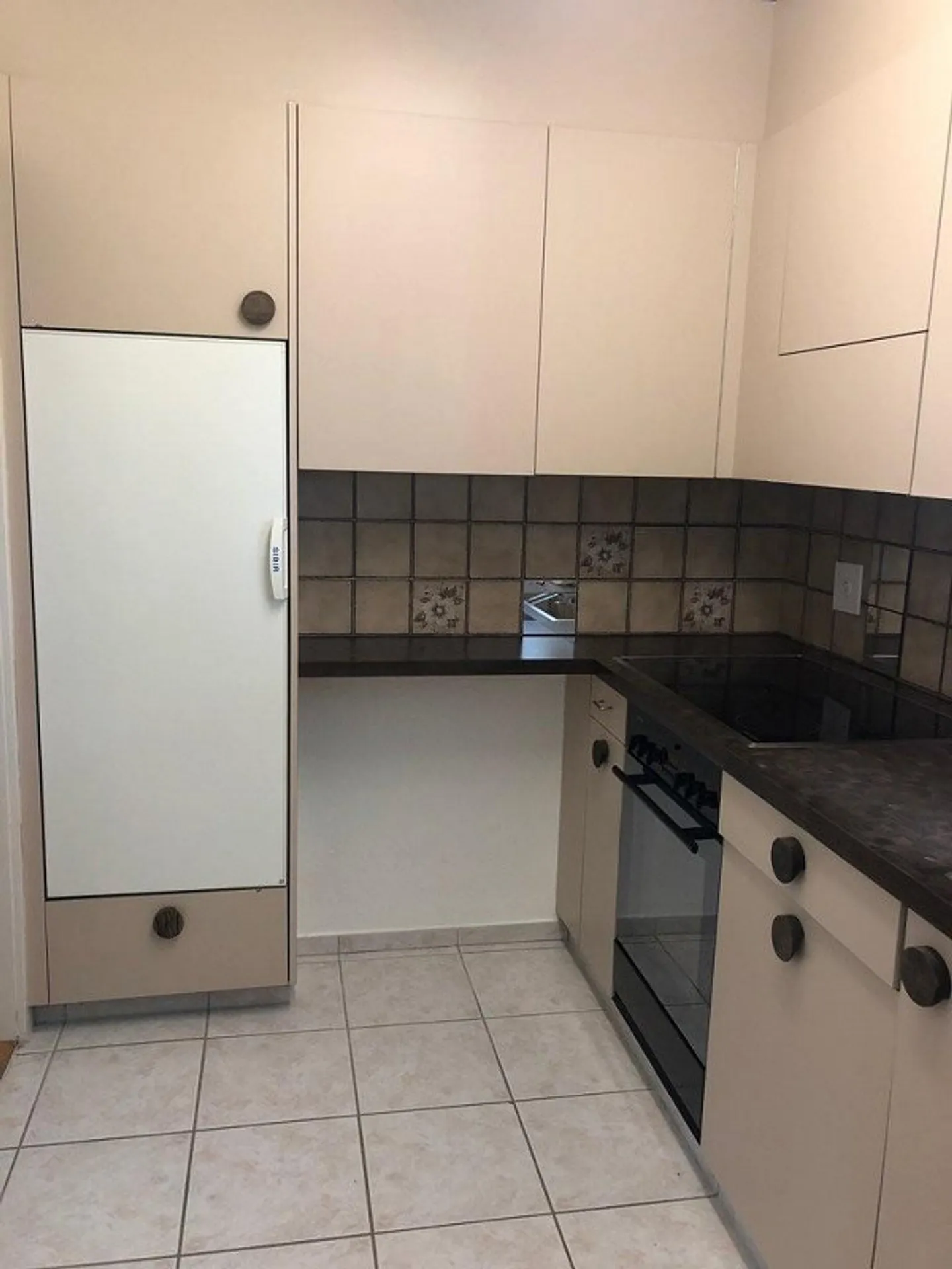 Bell'appartamento in una posizione tranquilla - limitato fino al 30.09.2027 - Foto 8 di 10