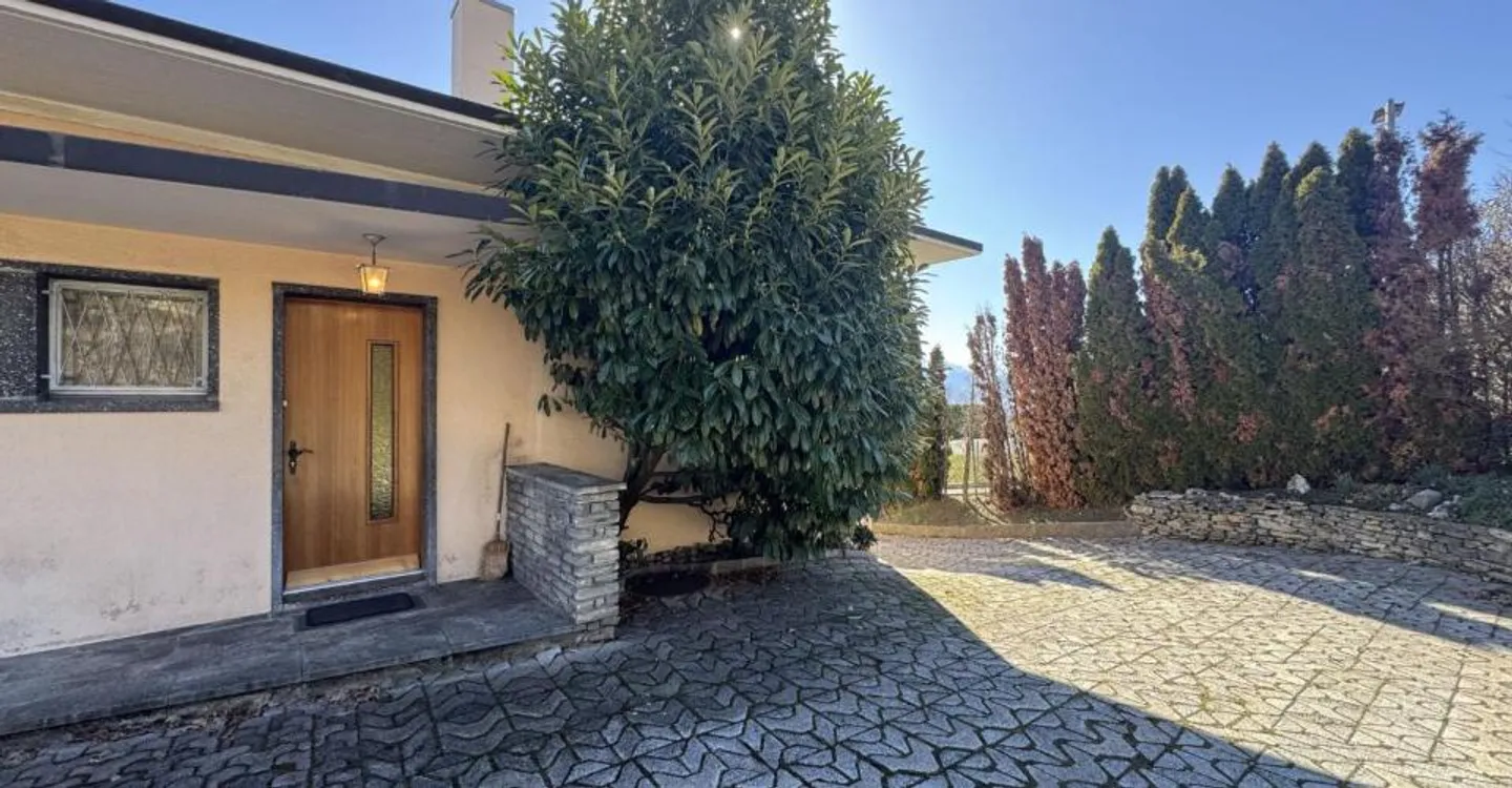 Villa Diolly - Photo 2 of 11