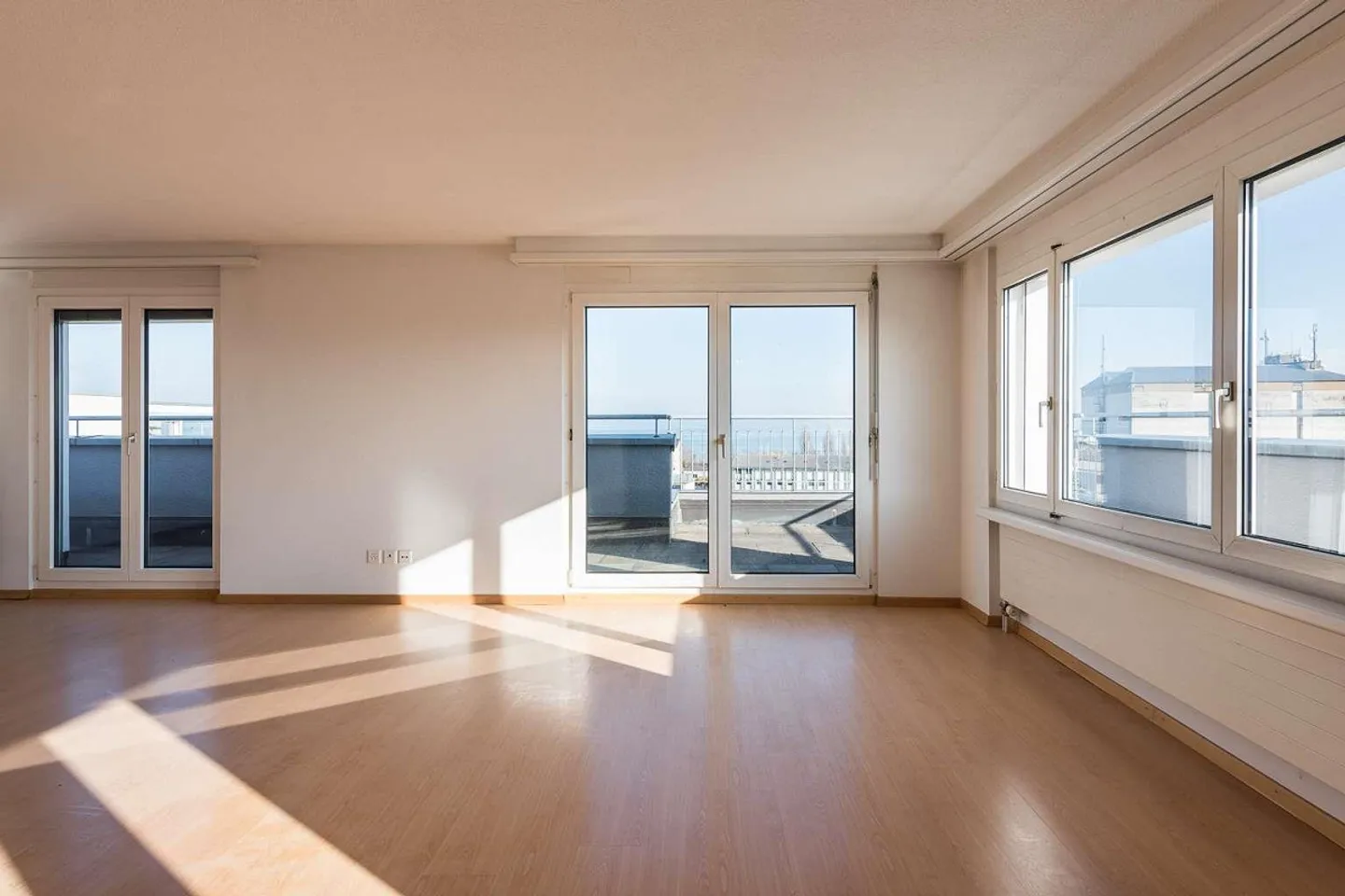 Mehrfamilienhaus mit Gewerbeanteil im Zentrum von Romanshorn - Photo 3 sur 10