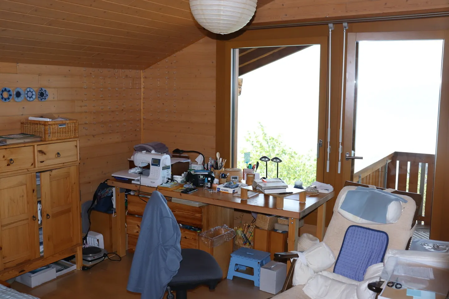 Incantevole casa di 4,5 stanze con vista lago e terrazza a Gunten! - Foto 11 di 13