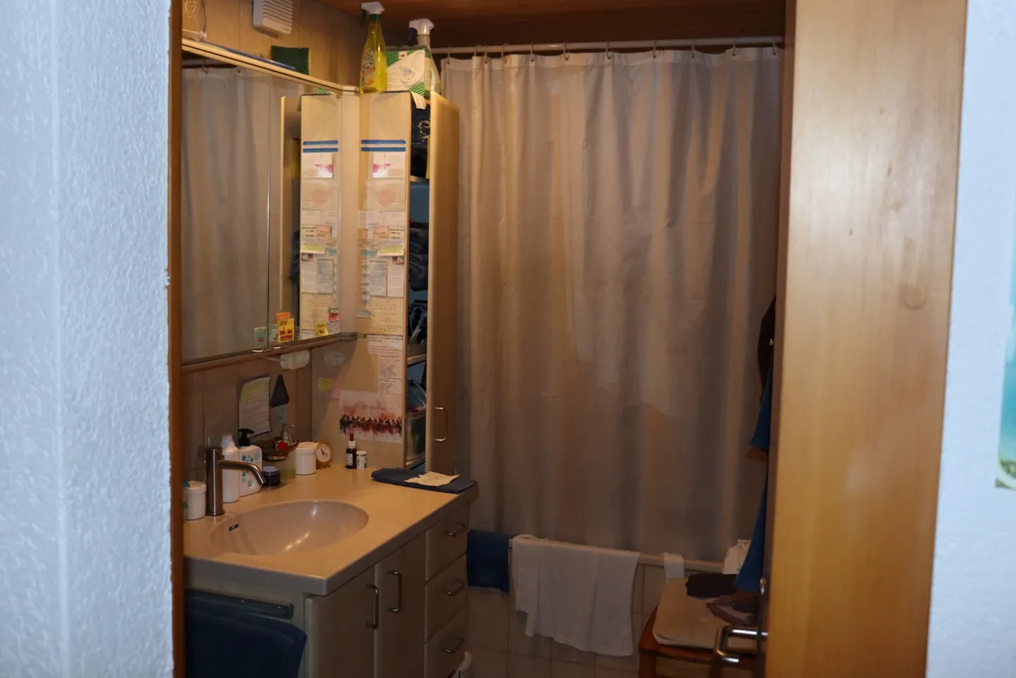 Incantevole casa di 4,5 stanze con vista lago e terrazza a Gunten! - Foto 12 di 13