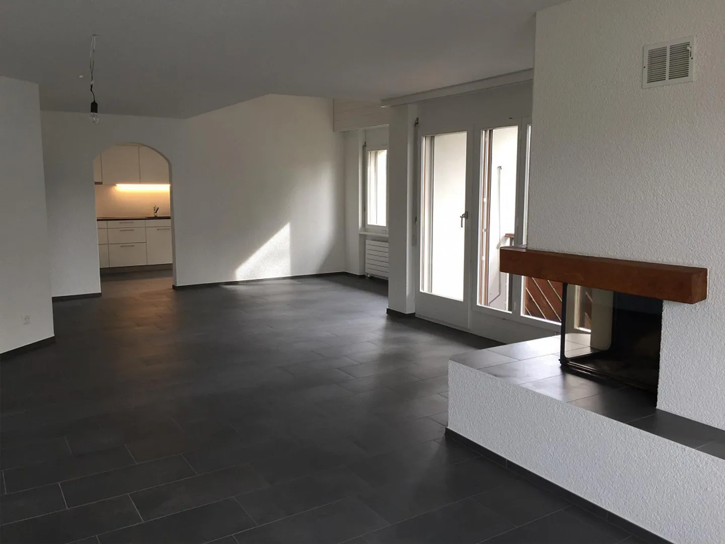 Geräumige Maisonette-Wohnung - Foto 3 von 14