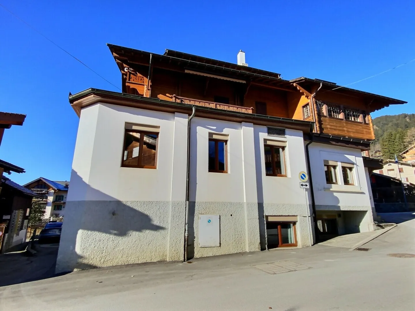 25 13 PPE Soleil - Lot L - Chesières - Photo 2 of 10