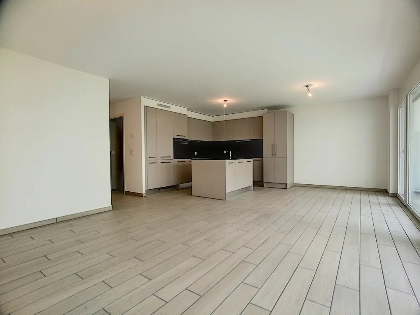Modernes 3.5-Zimmer-Apartment - Foto 1 von 8